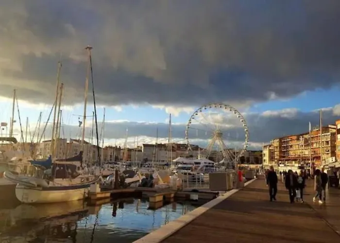 Mini Loft Avec Cinema Et Terrasse - Cap D'agde * 아그