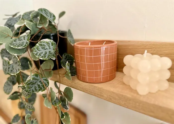 Mini Loft Avec Cinema Et Terrasse - Cap D'agde *