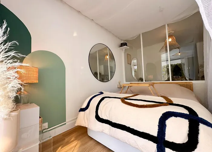Mini Loft Avec Cinema Et Terrasse - Cap D'agde 아파트