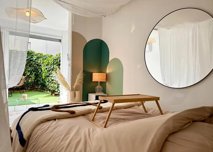 아파트 Mini Loft Avec Cinema Et Terrasse - Cap D'agde 아그