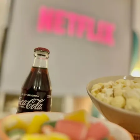 Mini Loft Avec Cinema Et Terrasse - Cap D'agde *