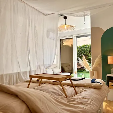 Mini Loft Avec Cinema Et Terrasse - Cap D'agde Apartmán *