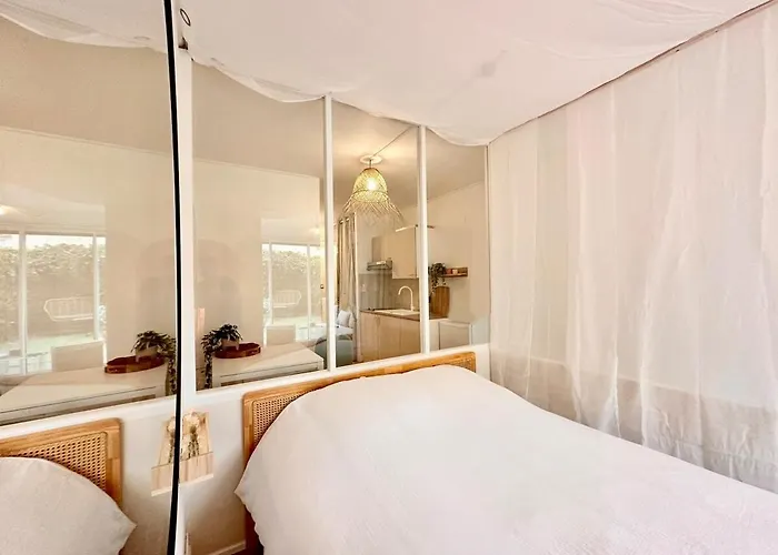 Appartamento Mini Loft Avec Cinema Et Terrasse - Cap D'agde Agde